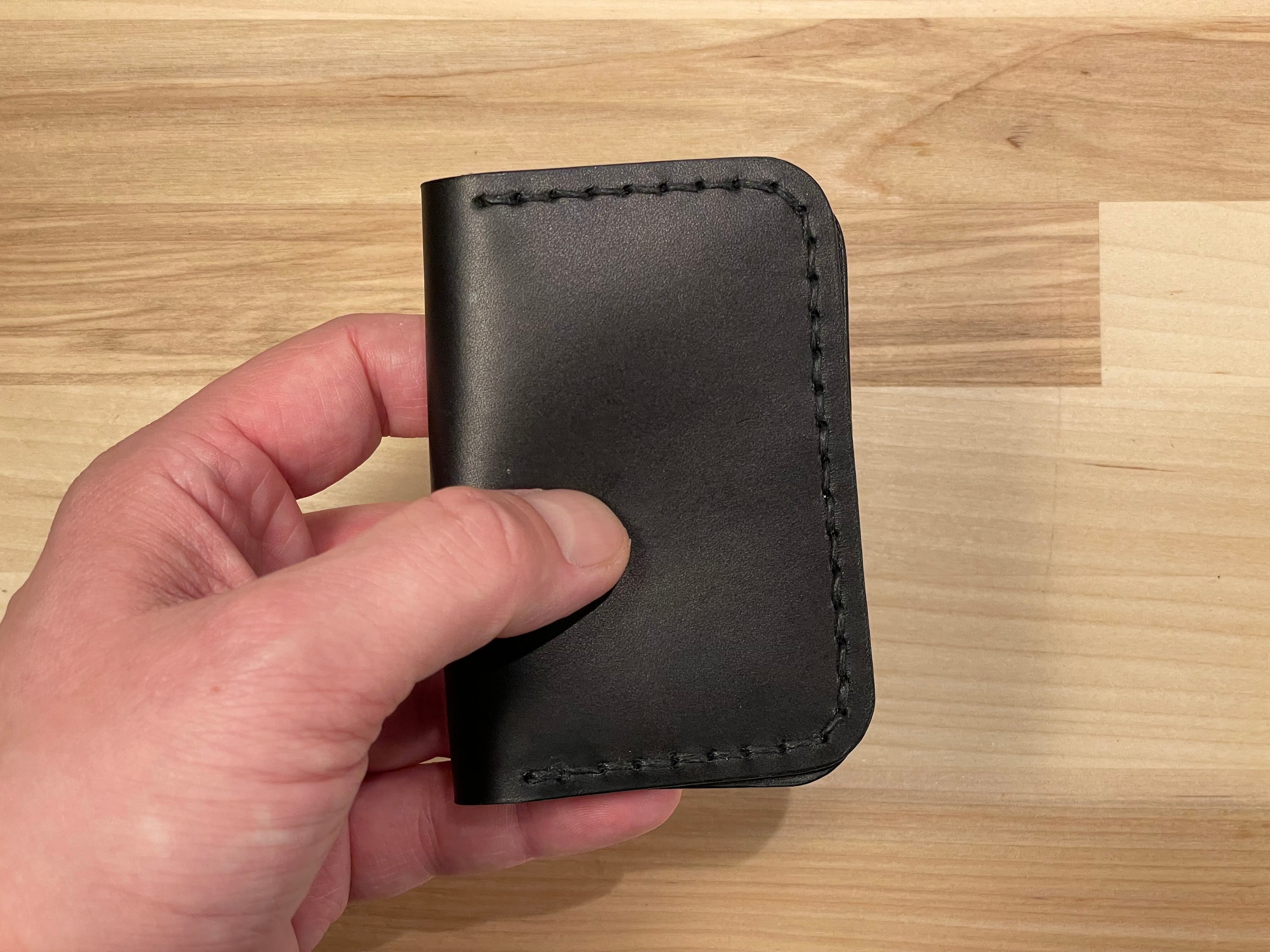 Squan | 2-Slot Bi-fold